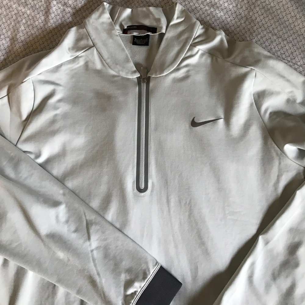 COPY - Tiger woods collection 1/4 zip baseball collar.